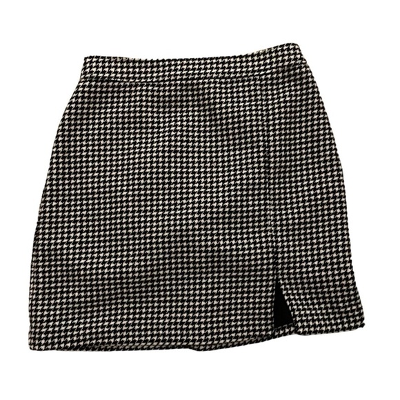 Hollister Houndstooth Ultra High Rise Wool Blend Mini Skirt Size S - Picture 2 of 4